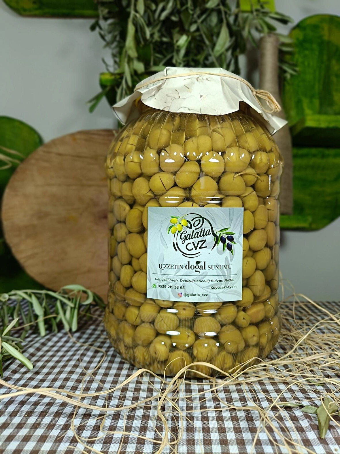 Aydın Yöresi Manzalina Cinsi Sofralık Tatlandırılmış Kırma Yeşil Zeytin 3 Kg