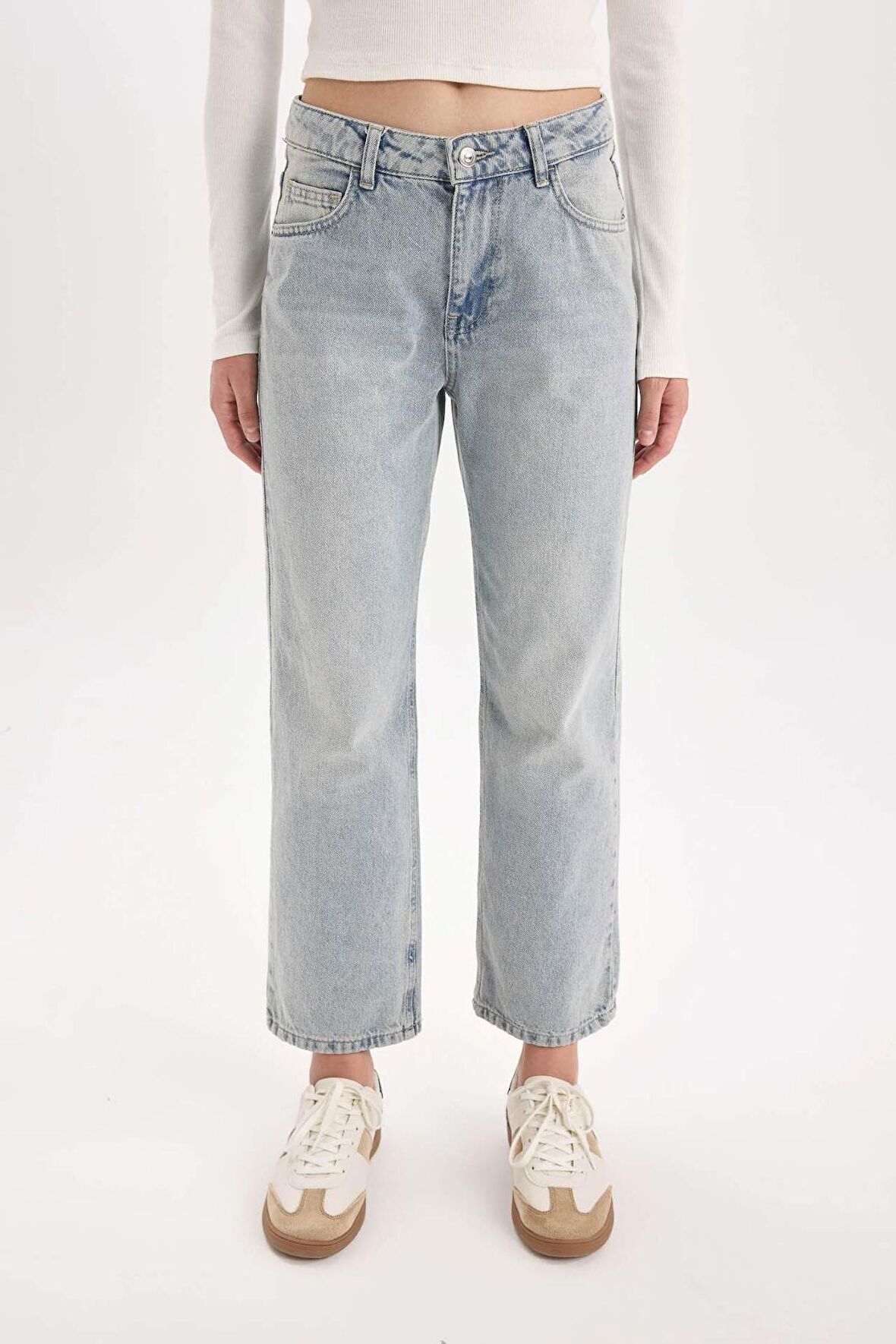 Straight Fit Yüksek Bel Bilek Boy Jean Yıkamalı Pantolon