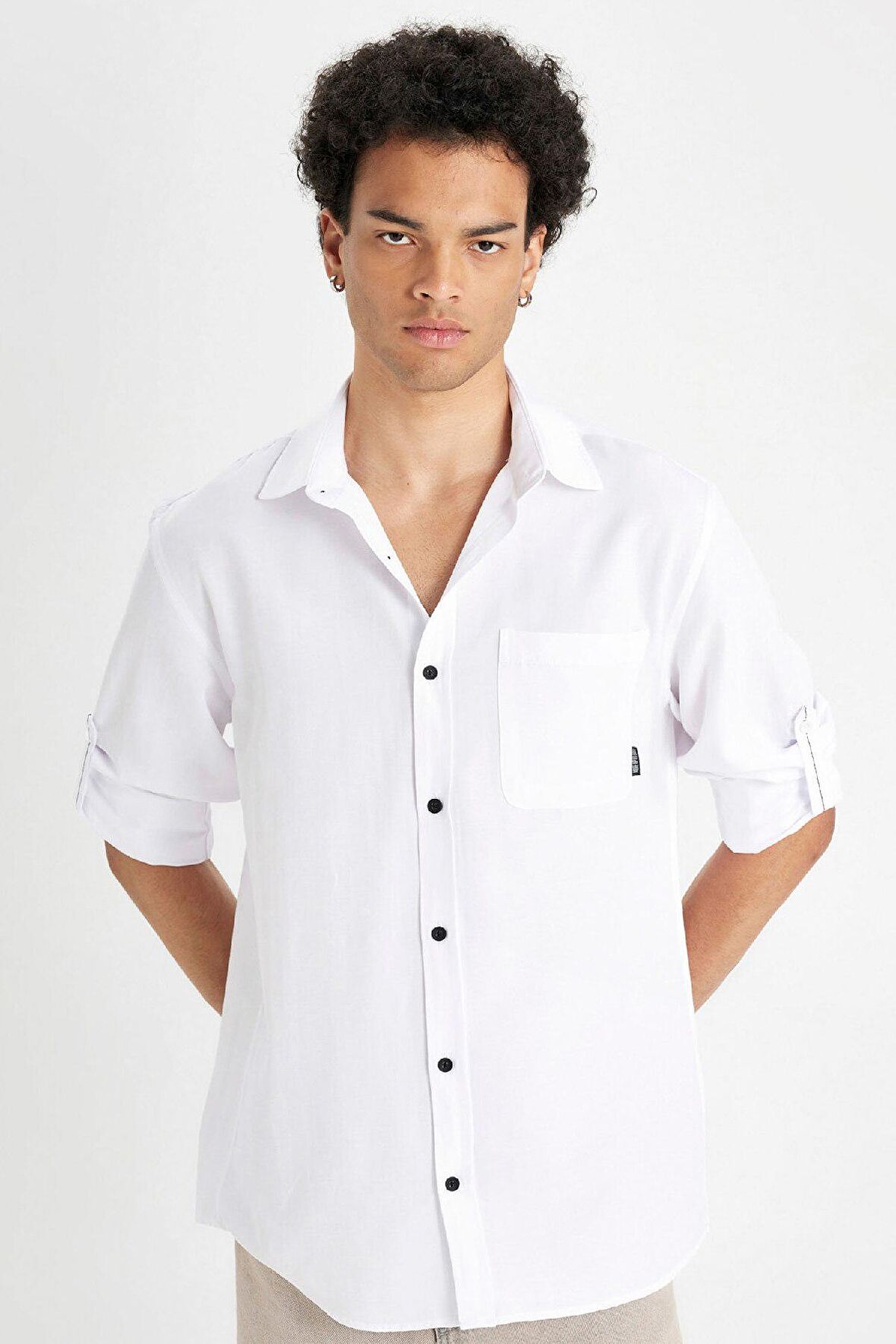 DeFacto Regular Fit Basic Düz Pamuk Karışımlı Uzun Kollu Gömlek D4183AX24AUWT36