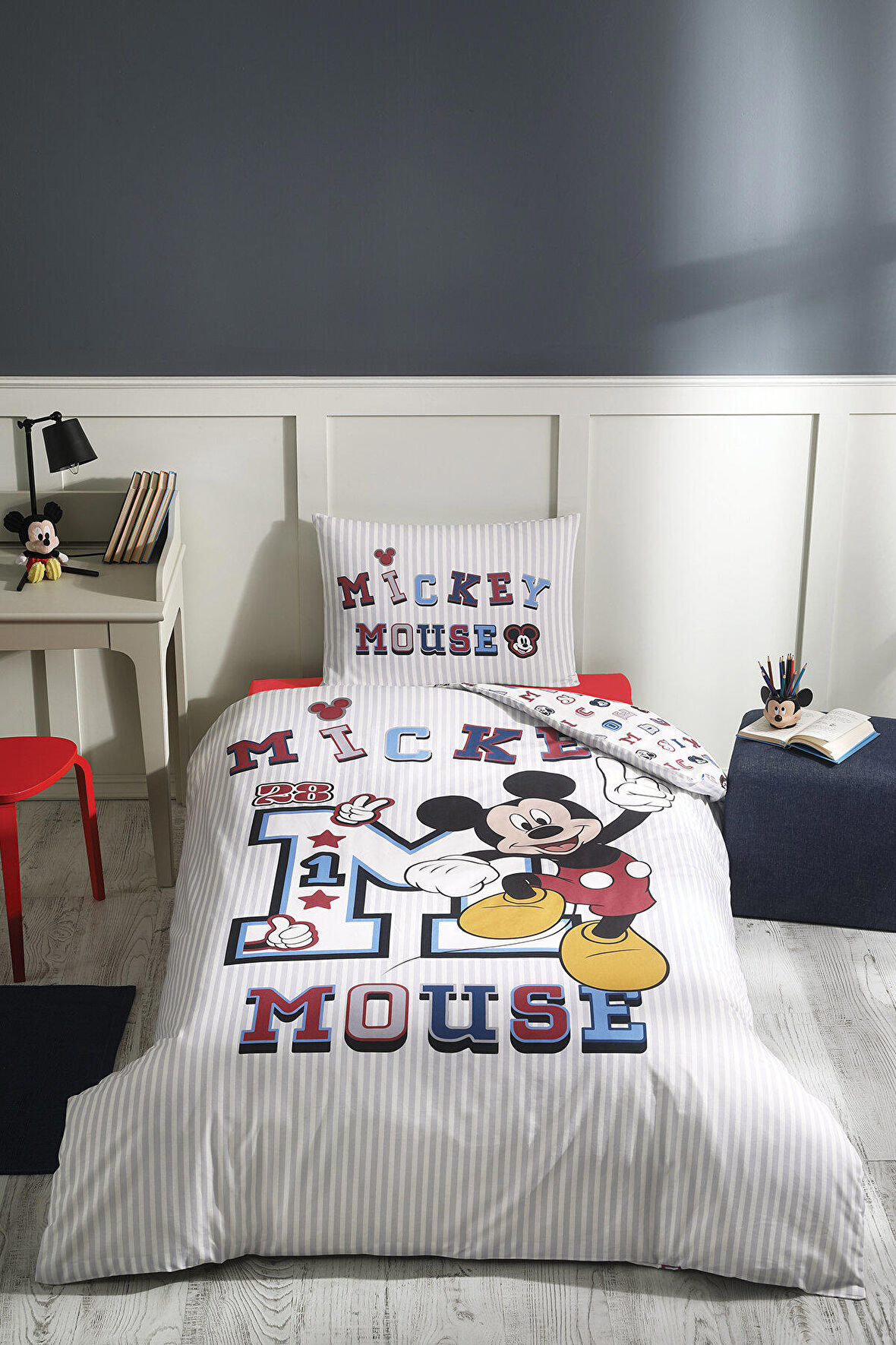 Özdilek Mickey Mouse College Tek Kişilik Disney Lisanslı Lastikli Fitted Çarşaf Çocuk Nevresim Takımı