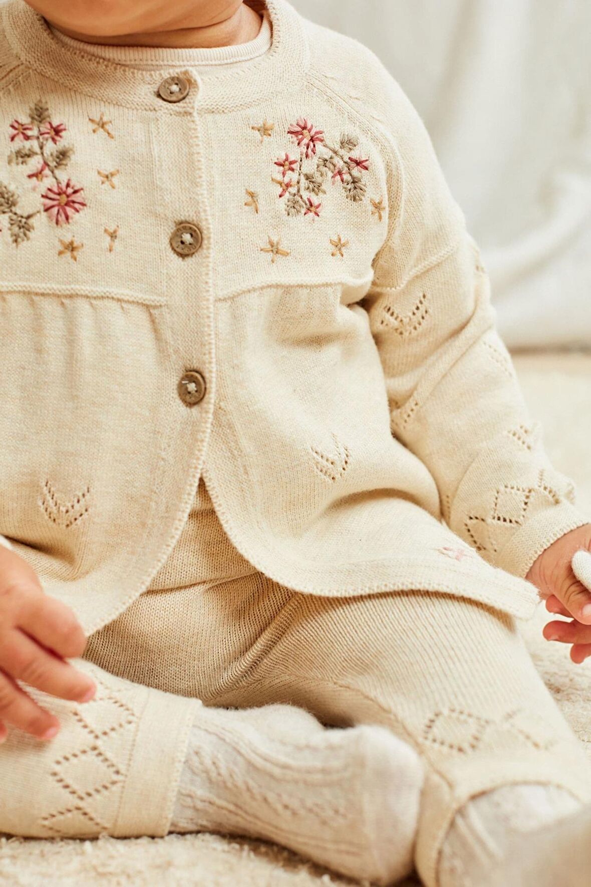 Pamuklu Krem Çiçek Detaylı Örme Hırka Tayt Alt Üst Takım