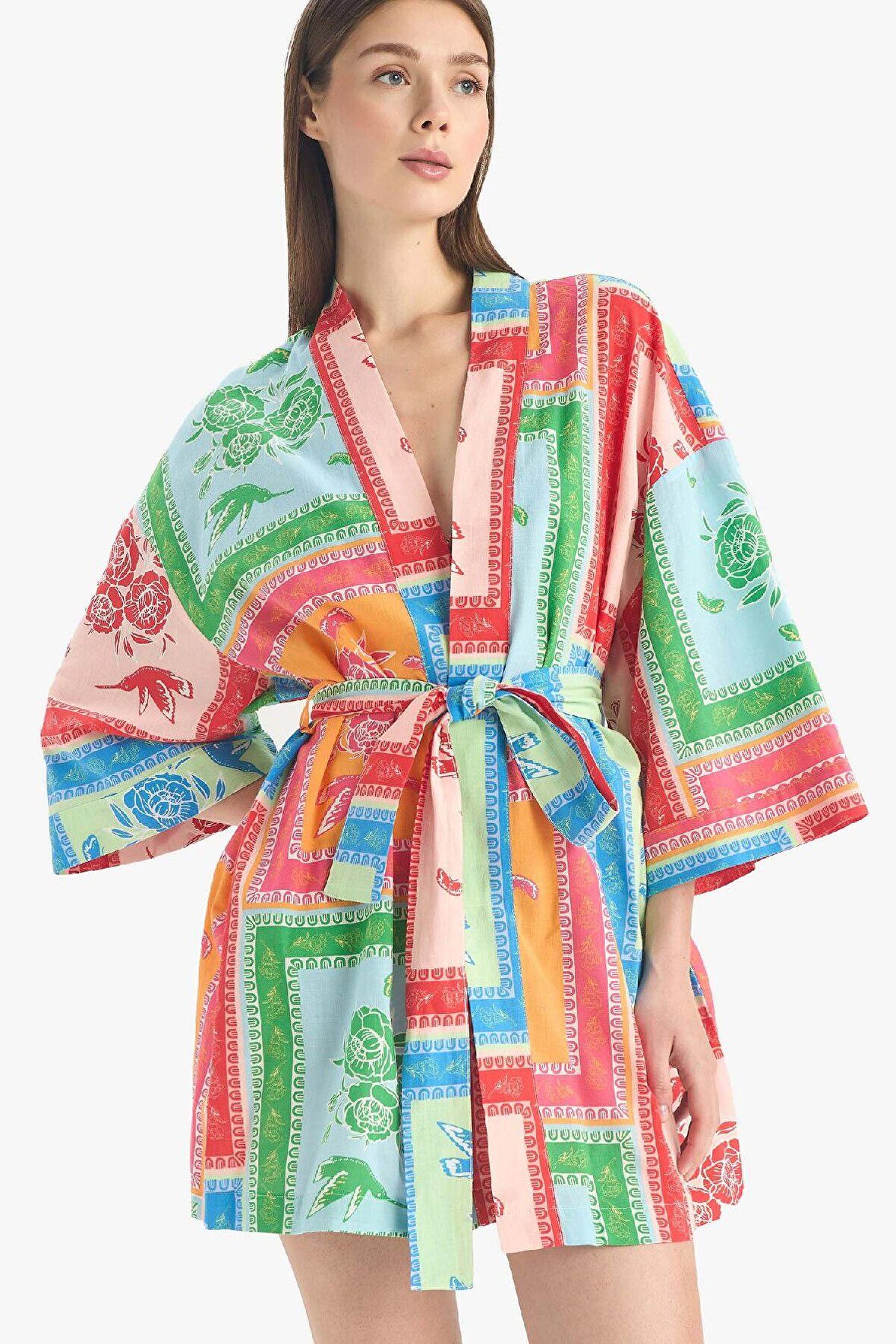 DeFacto Regular Fit Desenli Kuşaklı Pamuklu Kimono-Fall in Love D0453AX25SPPN206