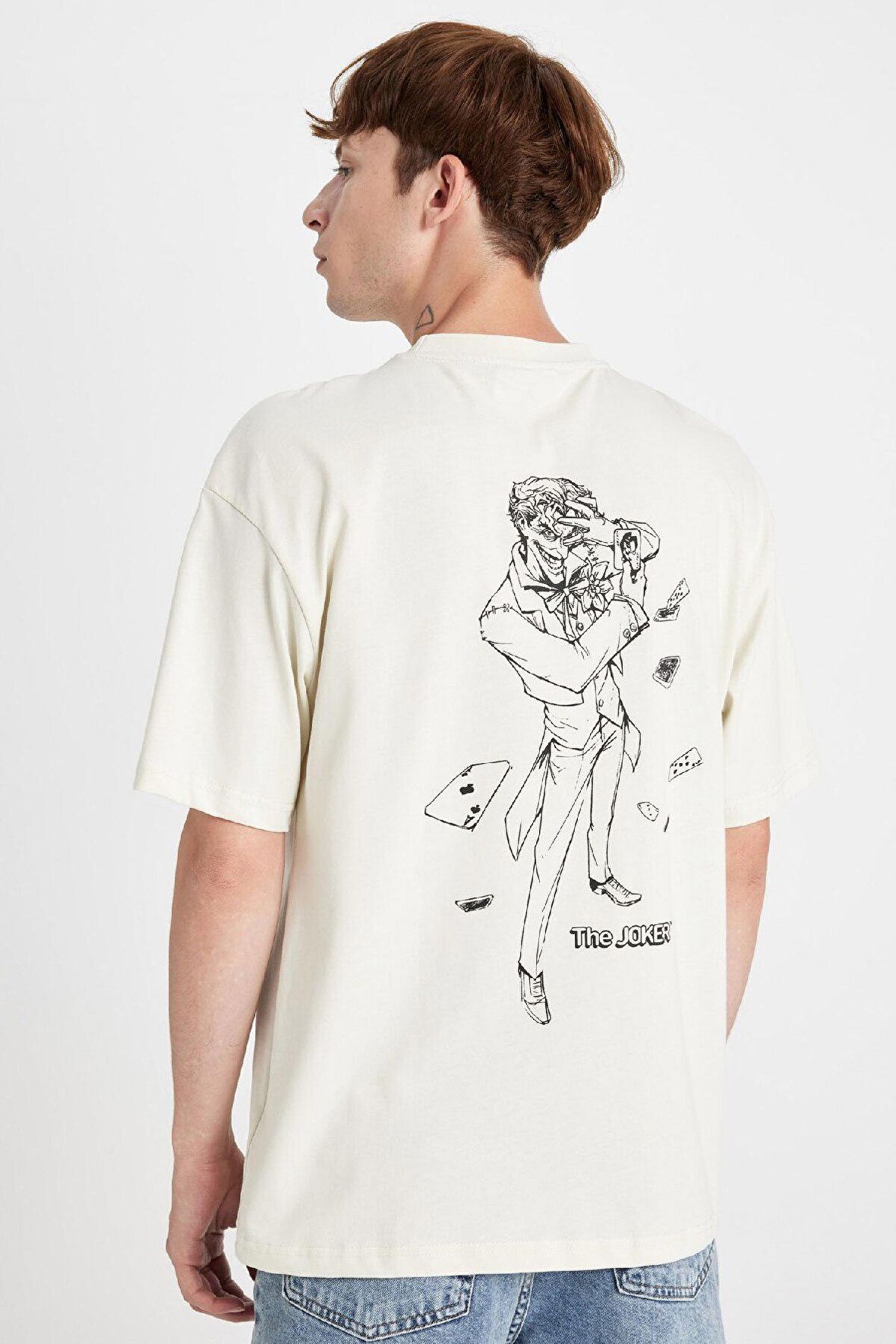 DeFacto %100 Pamuk Batman Boxy Fit Bisiklet Yaka Sırt Baskılı Kısa Kollu Tişört D1195AX24AUER117