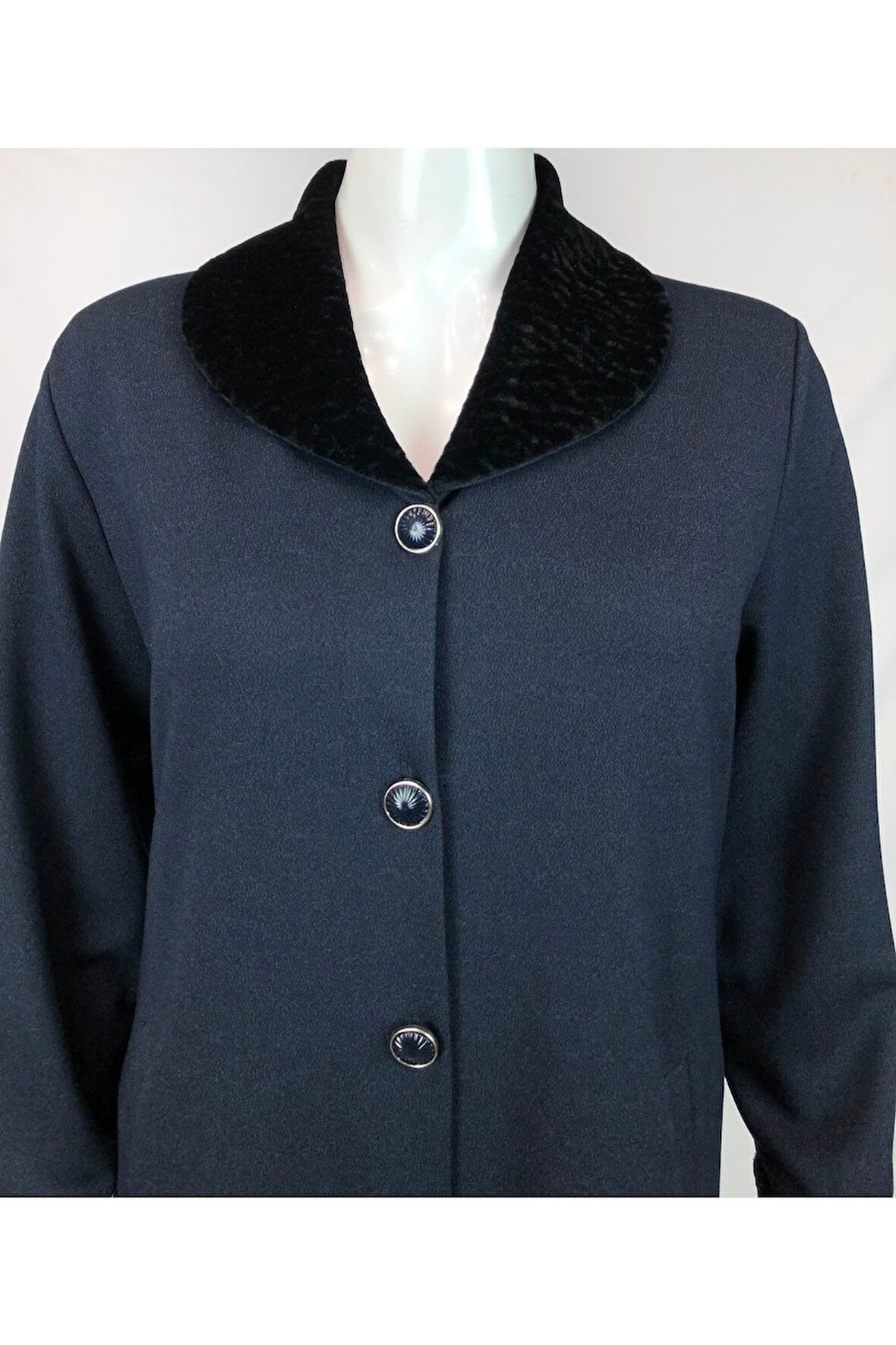 Incila Yakası Ve Kolağzı Kürklü Ferace