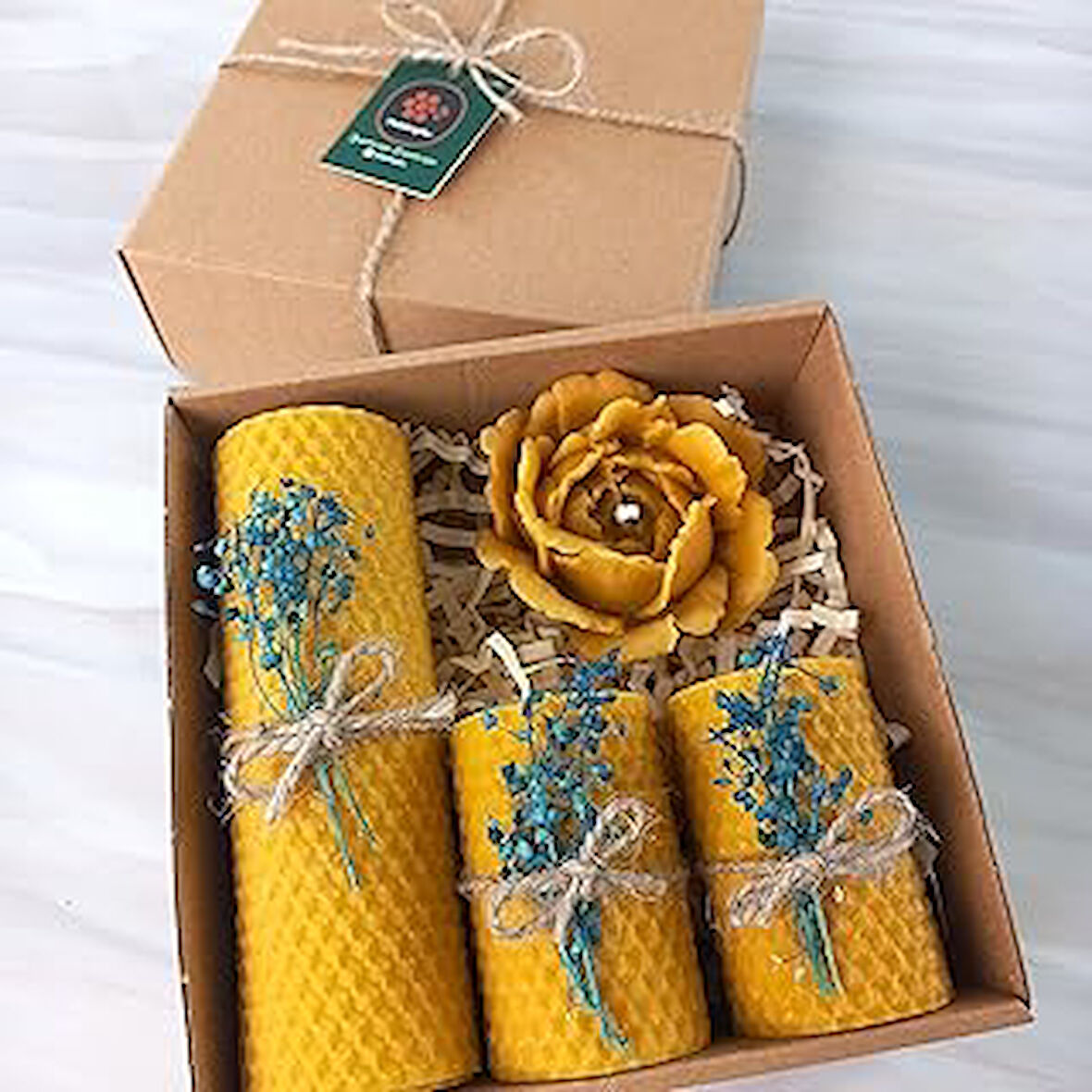 Petekoğlu Balmumu Mum Dekoratif Hediye Kutusu 4 Lü Set Doğal Petek Beeswax Candle Açmış Gül