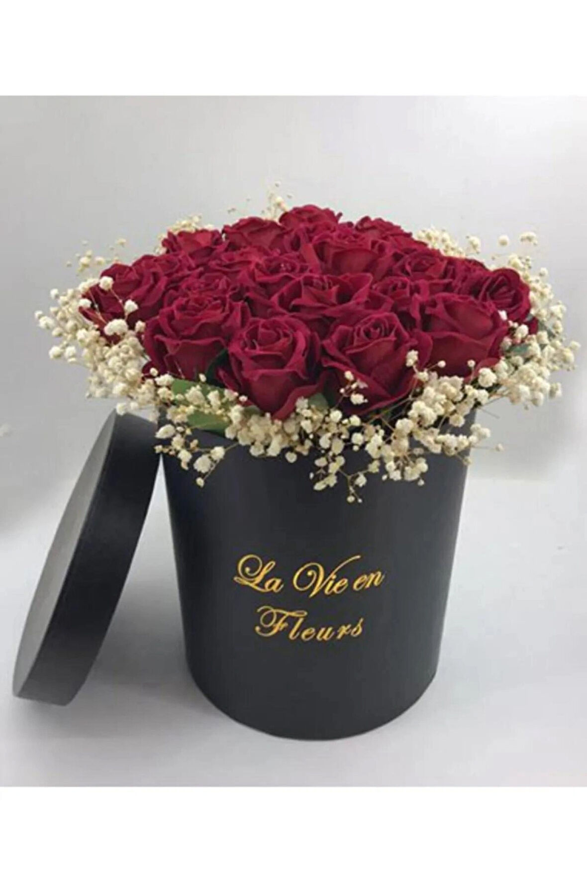 Silindir Kutuda Kadife Gül ve Doğal Cipsolu Kız İsteme Buket