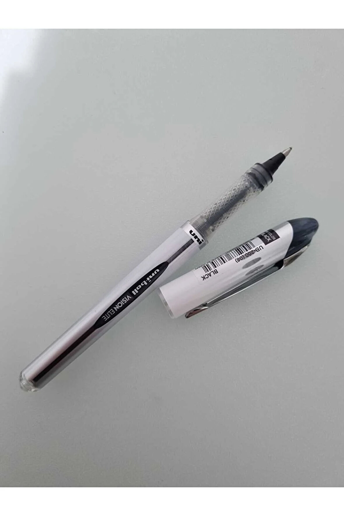 Uni-Ball Roller Kalem Vision Elite Bilye Uç 0.8 MM siyah (1 adet)