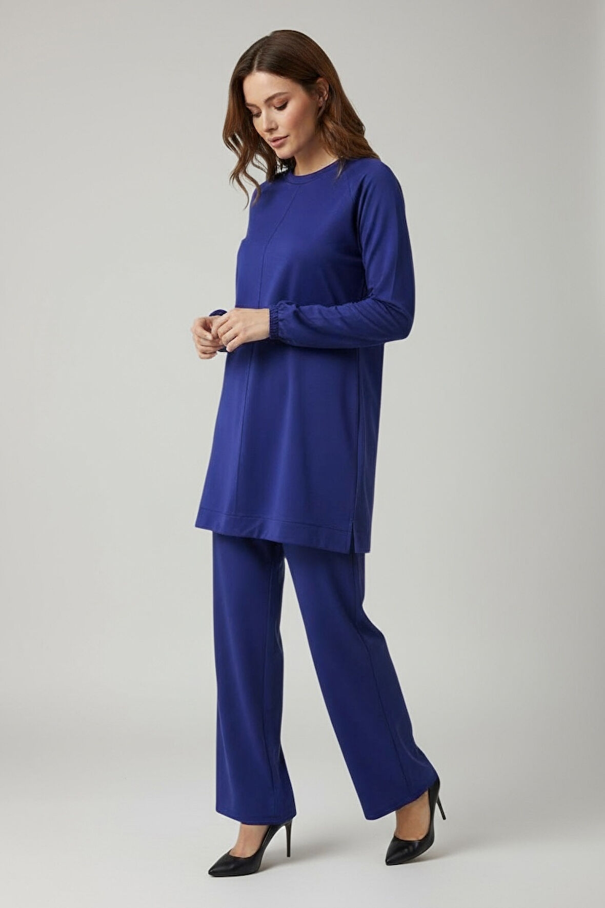 KADIN TUNİK ÖNÜ DİKİŞLİ ALTI BANTLI PANTOLONUN BELİ LASTİKLİ ÖNÜ DİKİŞLİ İKİLİ TAKIM