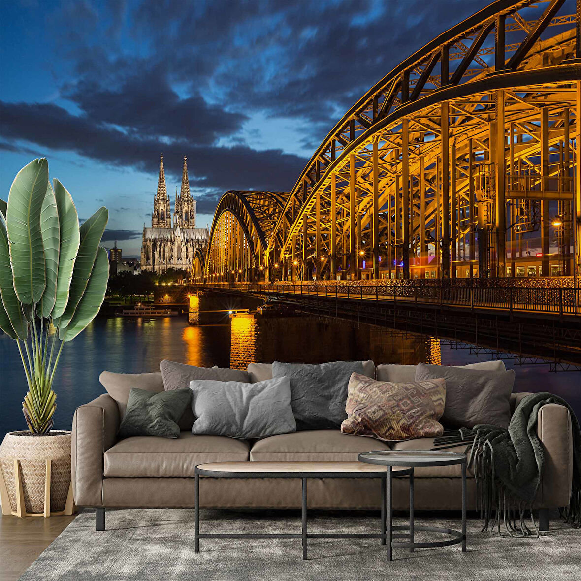 Köln Katedrali ve Hohenzollern Köprüsü Manzaralı Duvar Kağıdı
