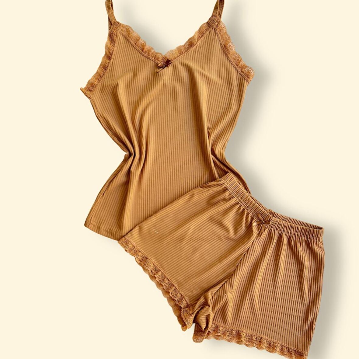 Dantel Güpürlü Fistolu Şortlu Pijama Takım Kahve