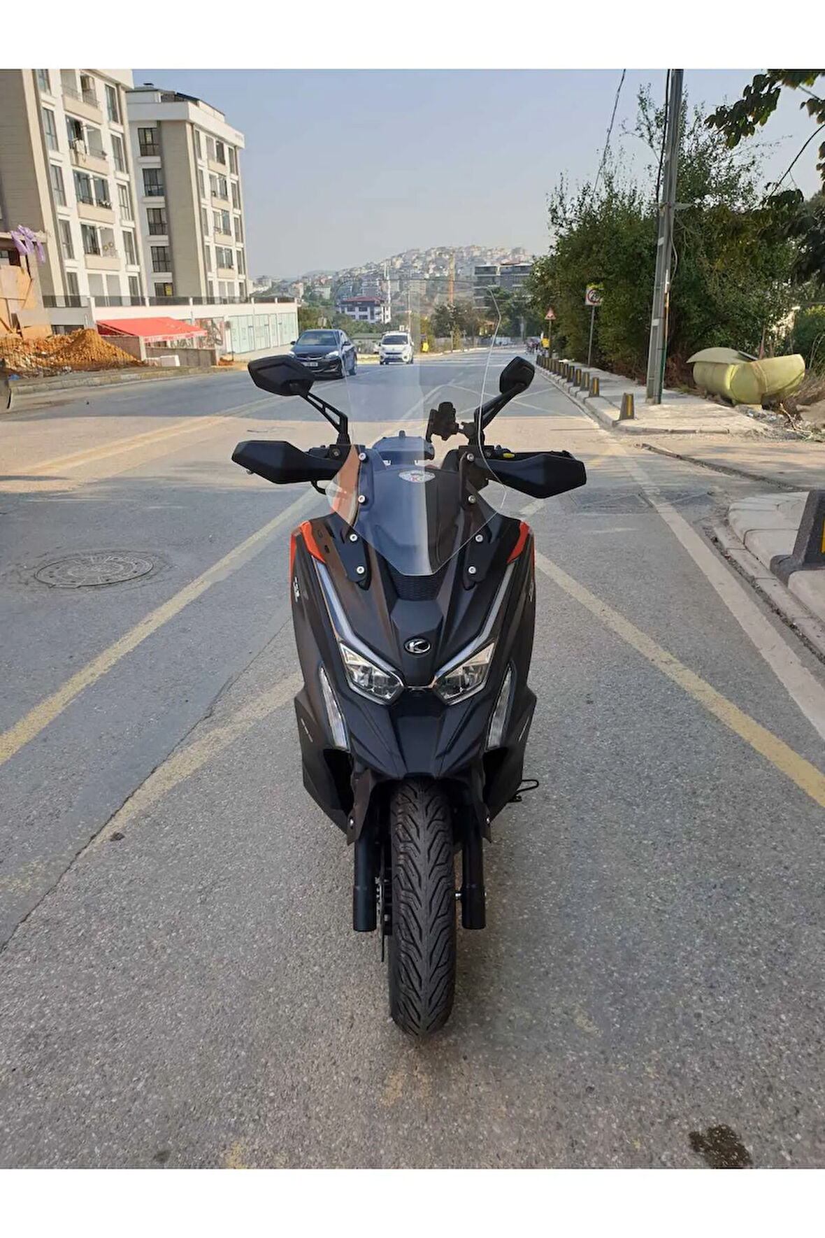 Kymco DTX 250 Siperlik Ön Cam 2024 Model 67cm şeffaf Renkli 4mm Elcik Model