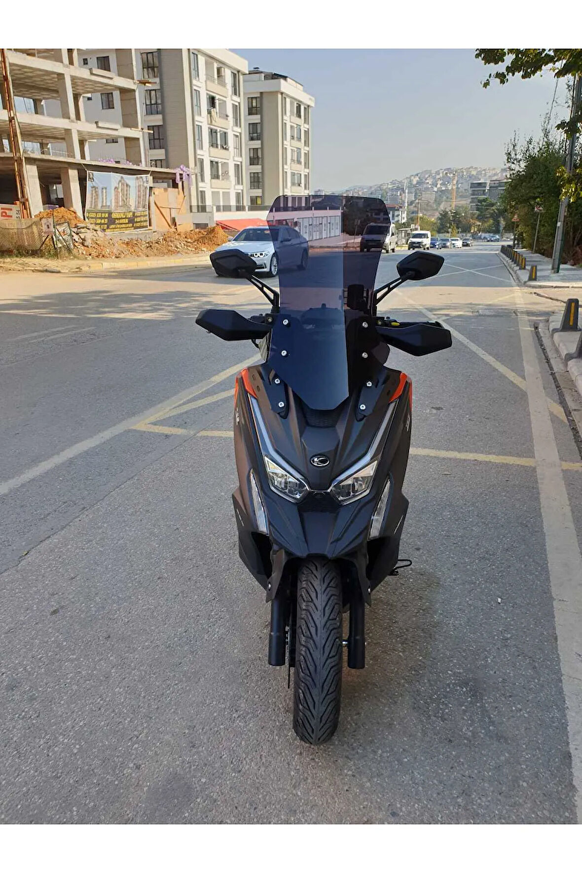 Kymco DTX 250 Siperlik Ön Cam 2024 Model 67cm Siyah Renkli 4mm Elcik Model