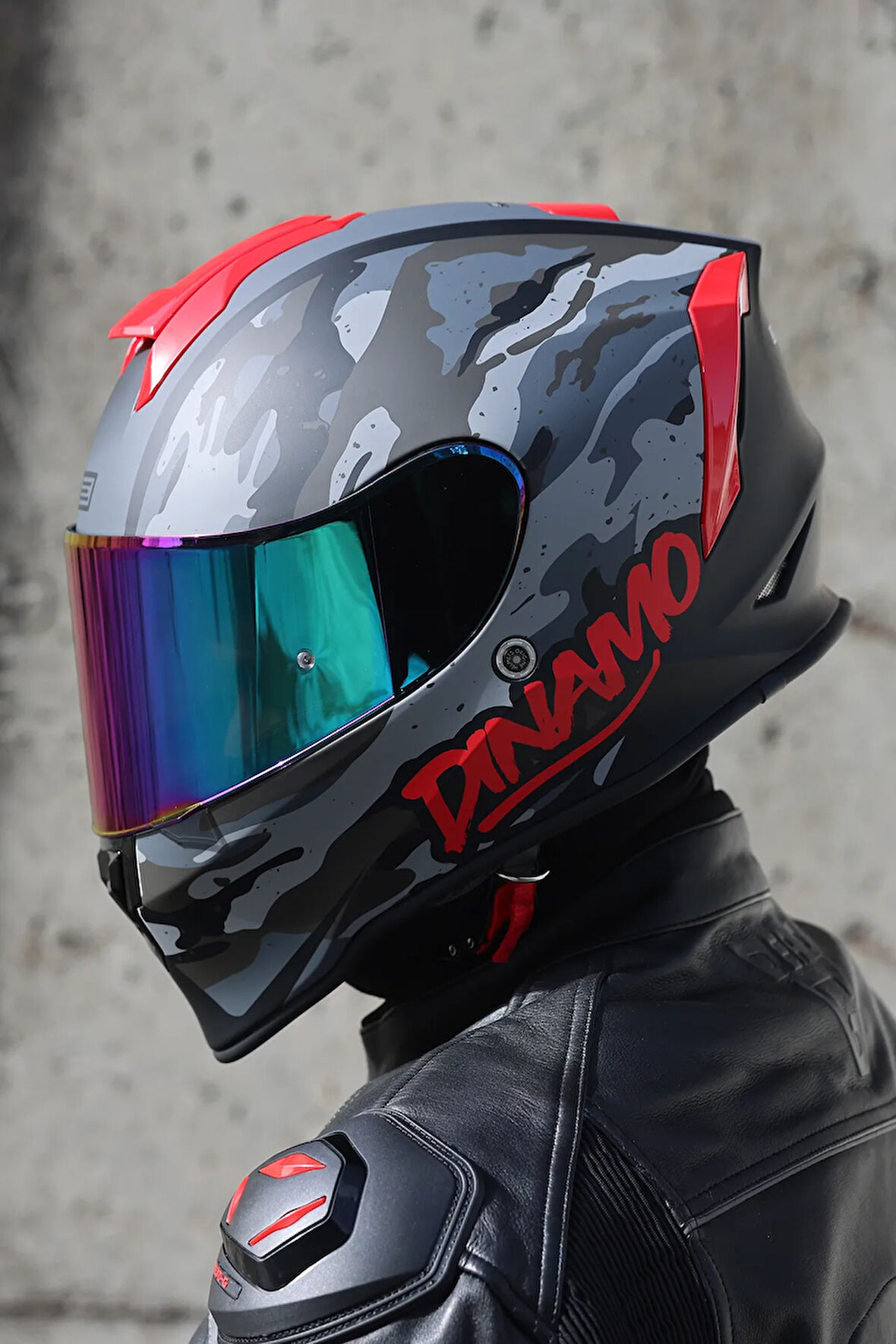 Dinamo Camo Siyah-Titanium-Kırmızı Kask