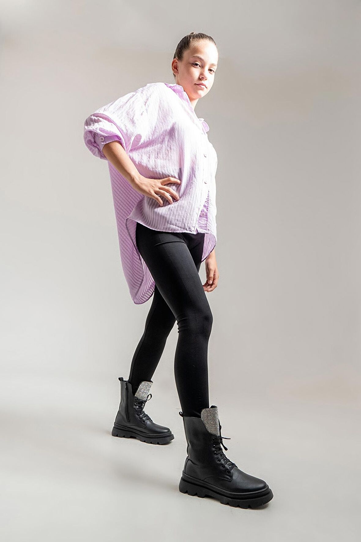 mnpc Kız Çocuk Siyah Anatomik Taşlı Günlük Bot