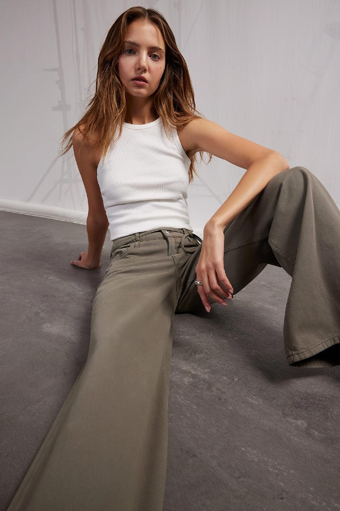 DeFacto Coool Wide Leg Gabardin Pantolon Yüksek Bel Geniş Bol Paça E1794AX25SPKH344