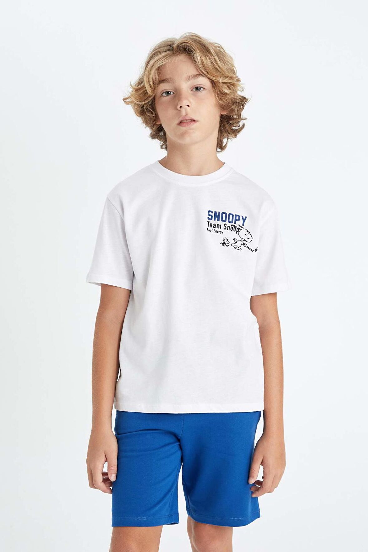 DeFacto Erkek Çocuk Snoopy Bisiklet Yaka Kısa Kollu Tişört D2100A824HSWT34