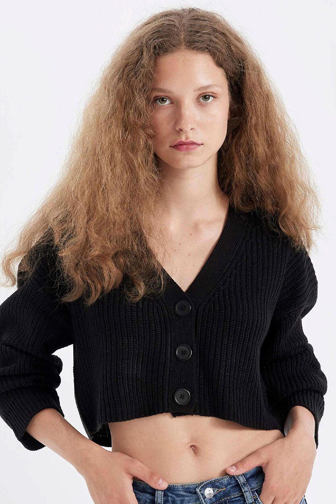 DeFacto Regular Fit V Yaka Basic Düz Düğmeli Triko Hırka U2052AZ24AUBK56