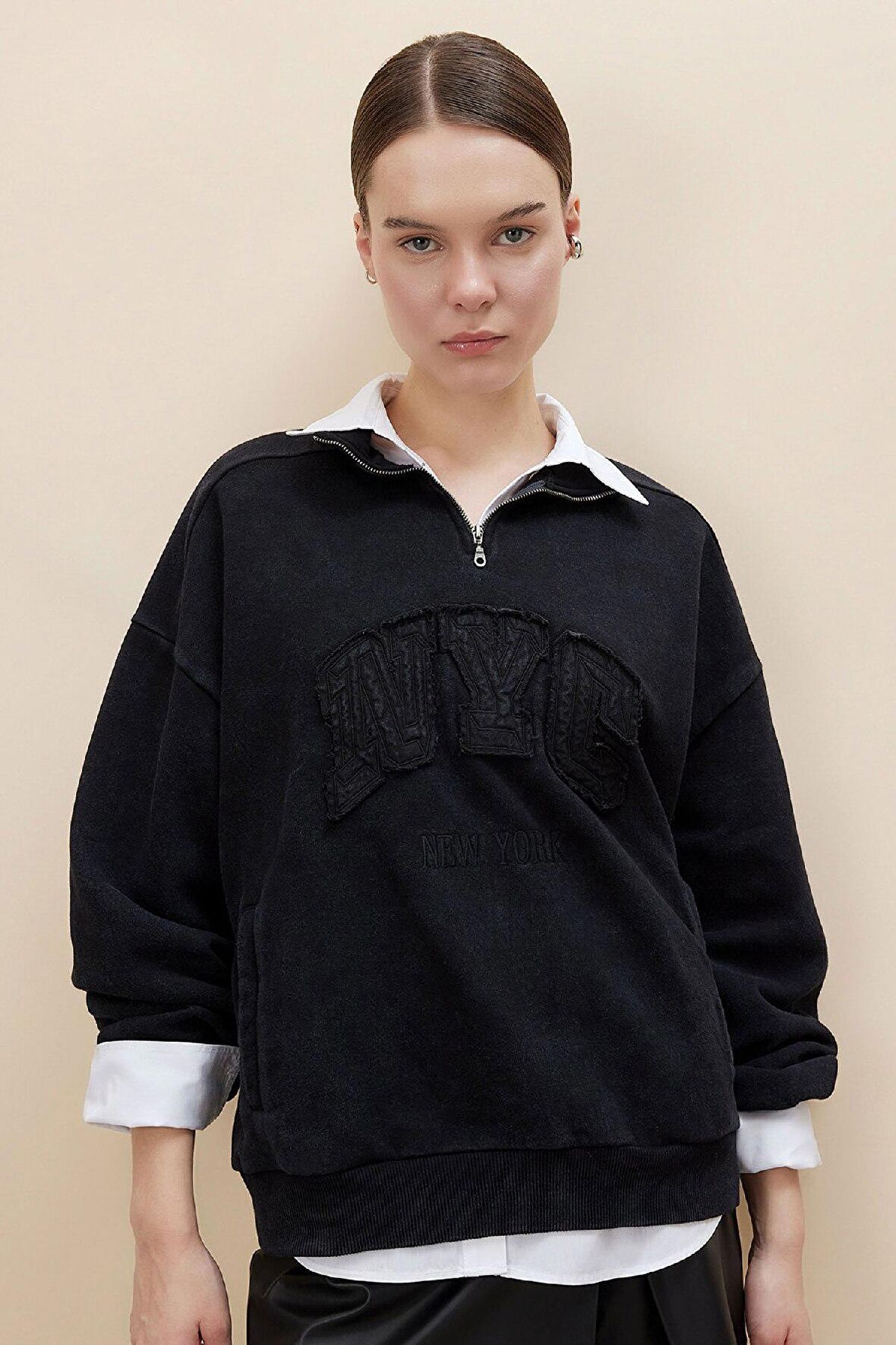 DeFacto Oversize Yarım Fermuarlı Baskılı Soluk Yıkama Efektli Kalın Sweatshirt C2014AX24SPBK81