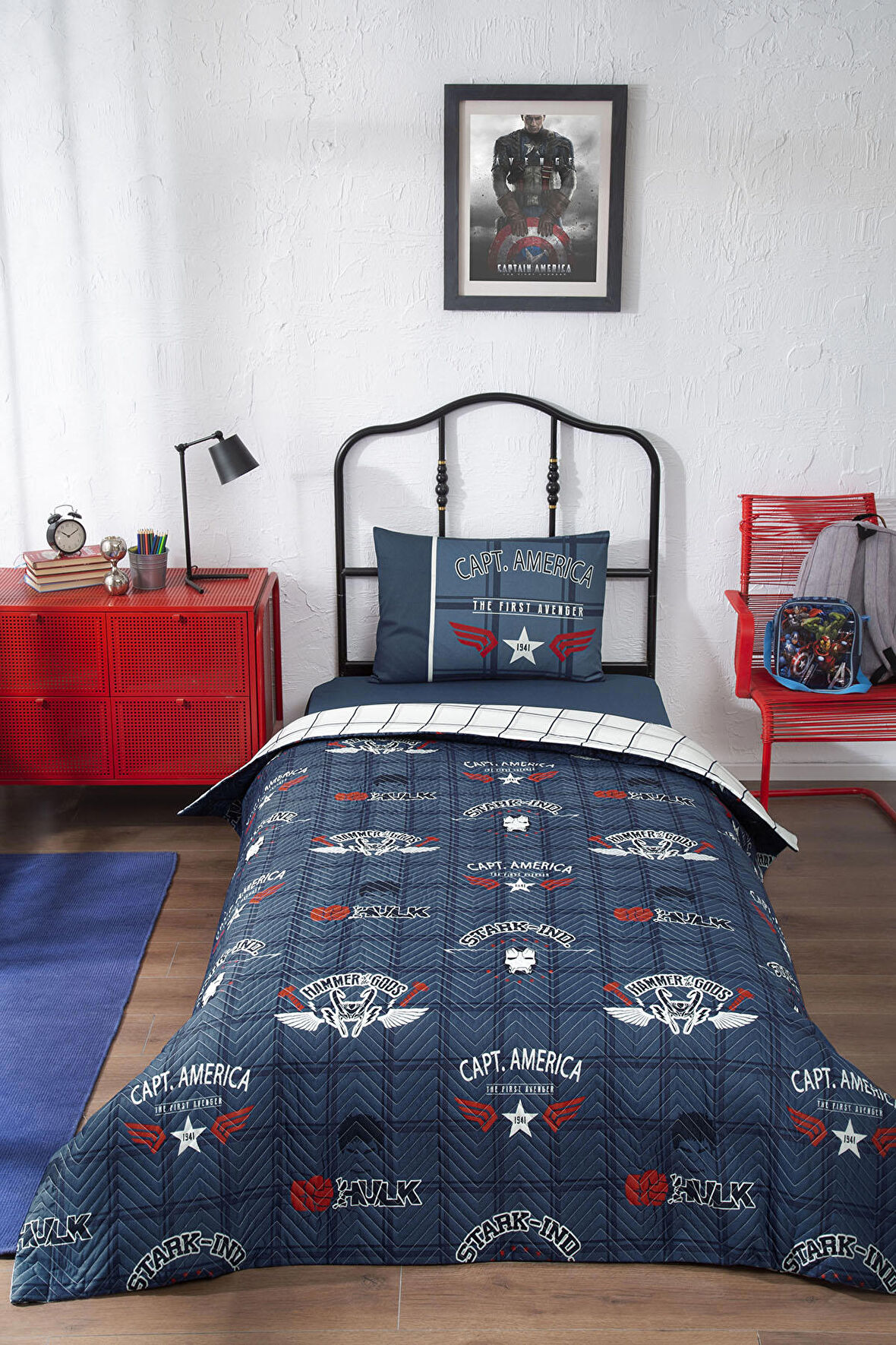 Özdilek Avengers Tek Kişilik Disney Lisanslı Lastikli Fitted Çarşaf Kapitone Çocuk Nevresim Takımı