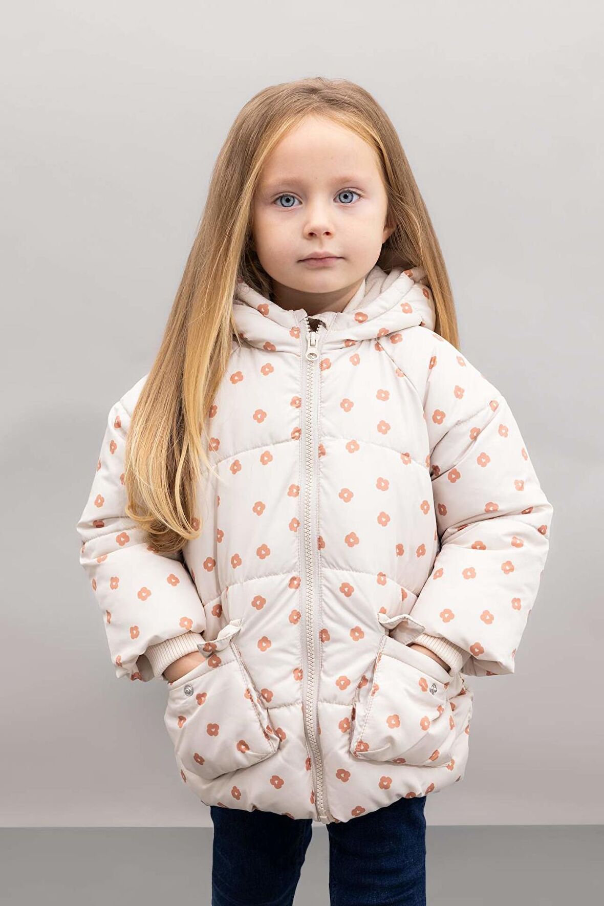 DeFacto Kız Bebek Çiçekli Kapüşonlu Şişme Mont C5313A524AUER37