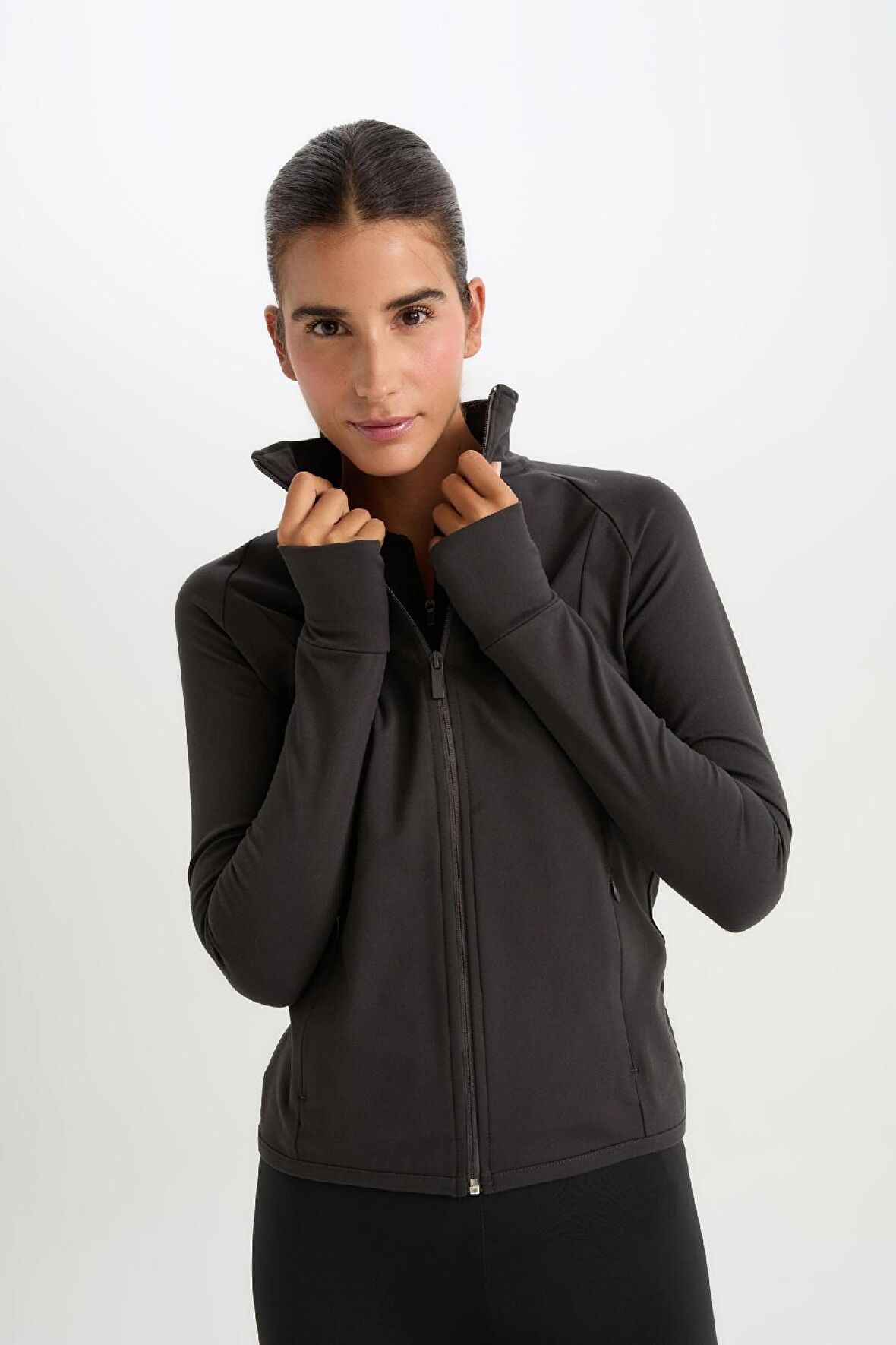 DeFactoFit Fitted Dik Yaka Çift Cepli Fermuarlı Sporcu Hırka B3985AX25SPAR231