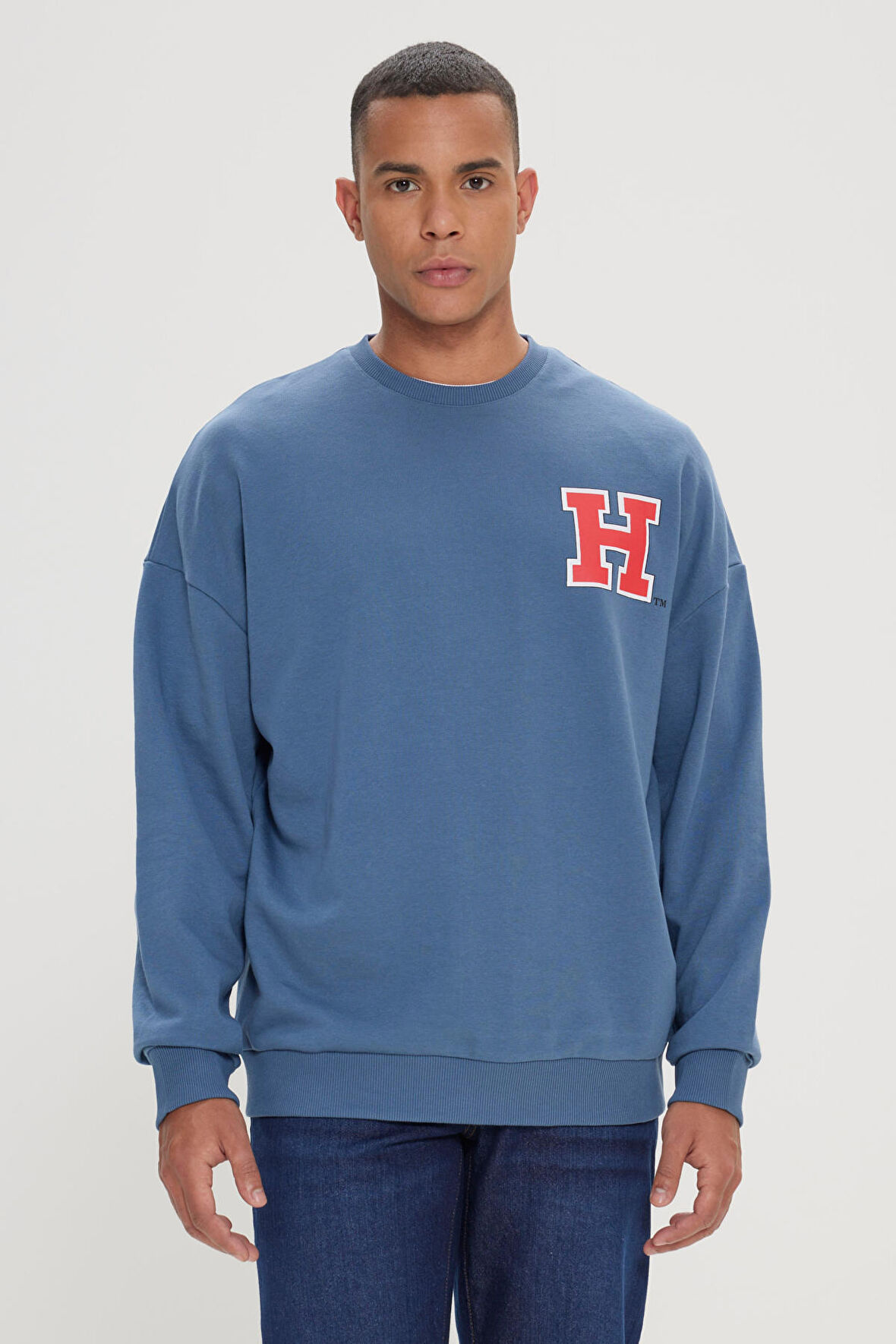 Oversize Fit Bol Kesim Harvard Lisanslı 3 İplik Pamuklu Bisiklet Yaka Sweatshirt