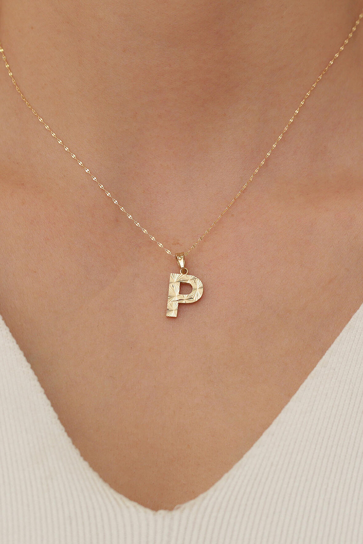 14 Ayar Altın Küçük Füzyon P Harf Kolye