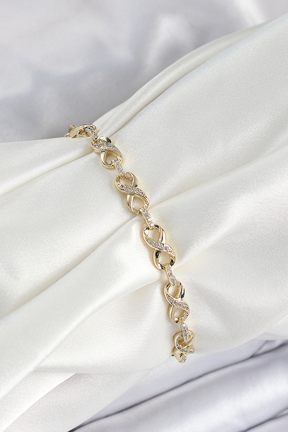 Xuping Pirinç Sonsuzluk Model Gold Renk Kadın Bileklik