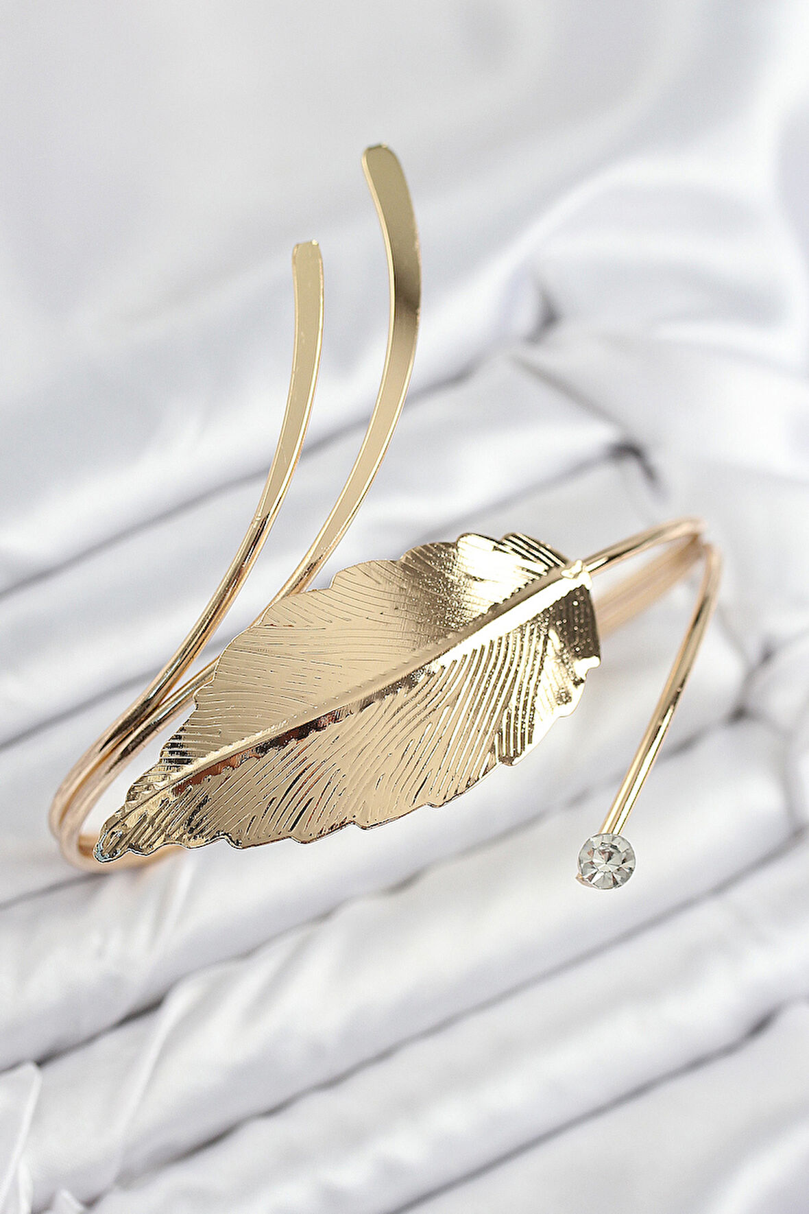 Pirinç Yaprak Model Gold Renk Kadın Pazu Bileklik