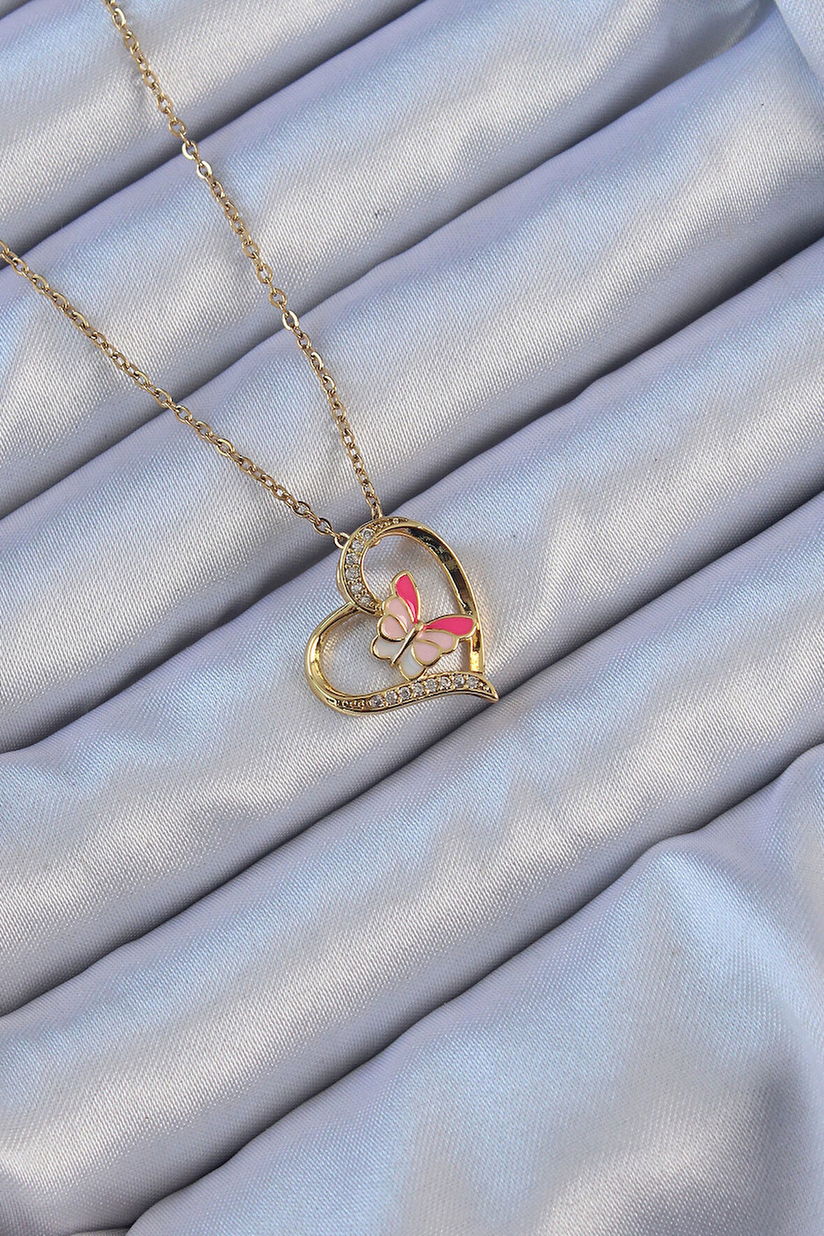 316L Çelik Zincir Altın Renk Mineli Figür Zirkon Taşlı Kalp Kolye