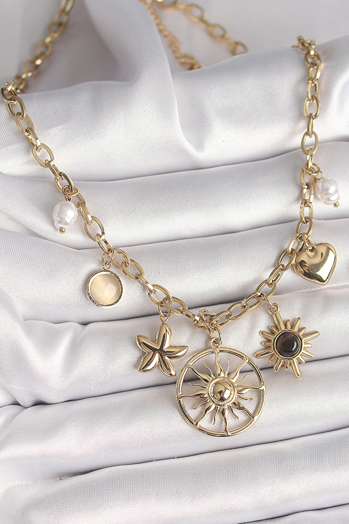 316L Çelik Gold Renk Güneş Model Siyah Mineli Güneş Detay Kadın Kolye