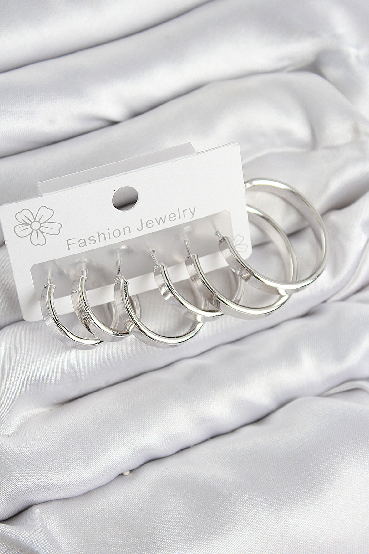 Pirinç Halka Model Gümüş Renk Kadın Set Küpe