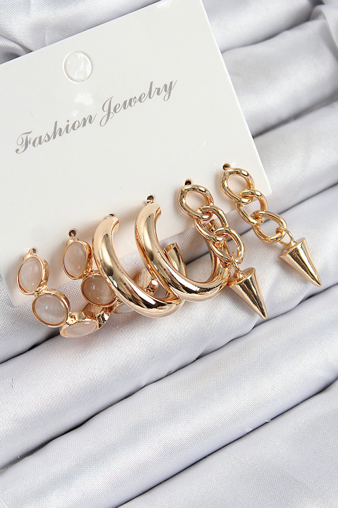 Pirinç Halka Ve Zincir Model Gold Renk Kadın Set Küpe