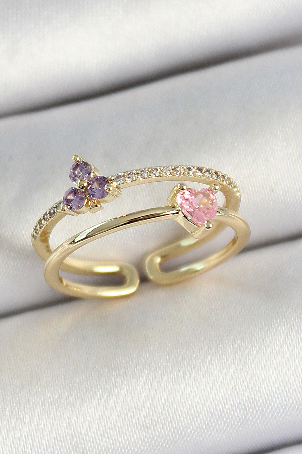 Pirinç Kalp Ve Çiçek Figürlü Zirkon Taşlı Gold Renk Ayarlanabilir Kadın Yüzük