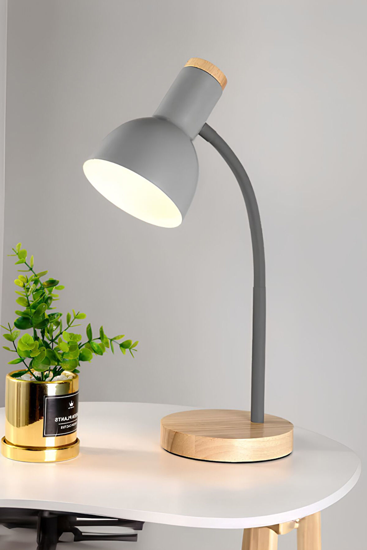 USB LED Masa Lambası Gri Ahşap Tabanlı Modern Dekoratif, Şık Esnek Boyunlu Ofis ve Çalışma Lambası