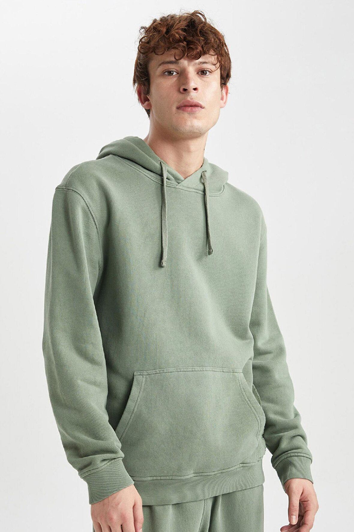 DeFacto Regular Fit Kapüşonlu Yıkamalı Soluk Efektli Kanguru Cepli Sweatshirt B1118AX23AUKH262