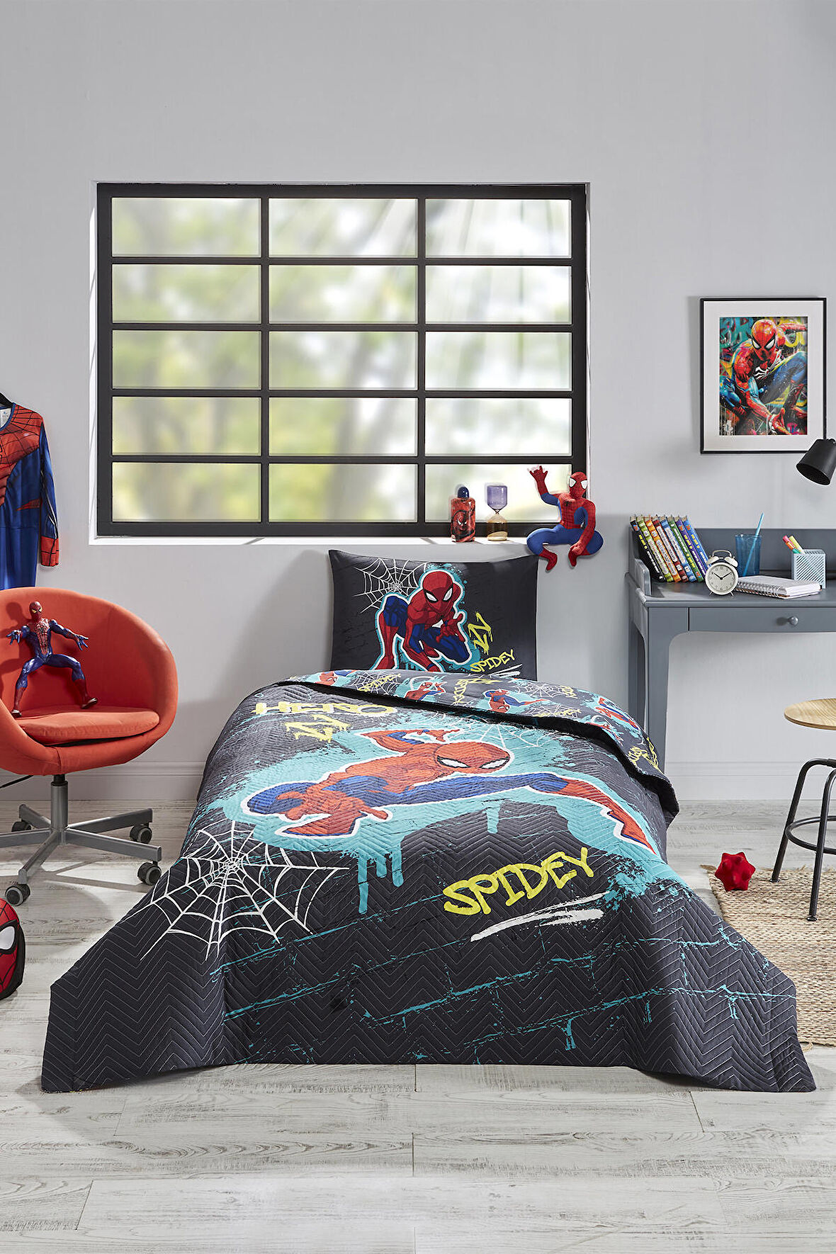 Özdilek Spiderman Street Tek Kişilik Disney Lisanslı Lastikli Fitted Çarşaf Kapitone Çocuk Nevresim Takımı