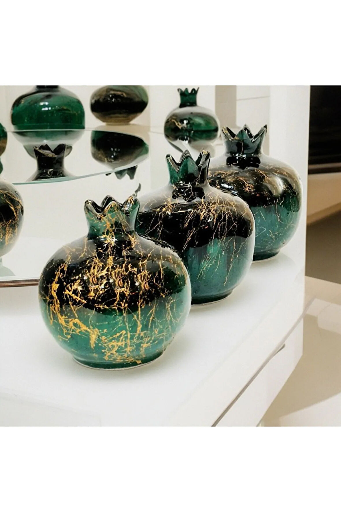 3'lü Çini Nar Seti Zümrüt Yeşil Siyah Mermer Desenli Sarı Yaldız Mermer Desen Nar Seti