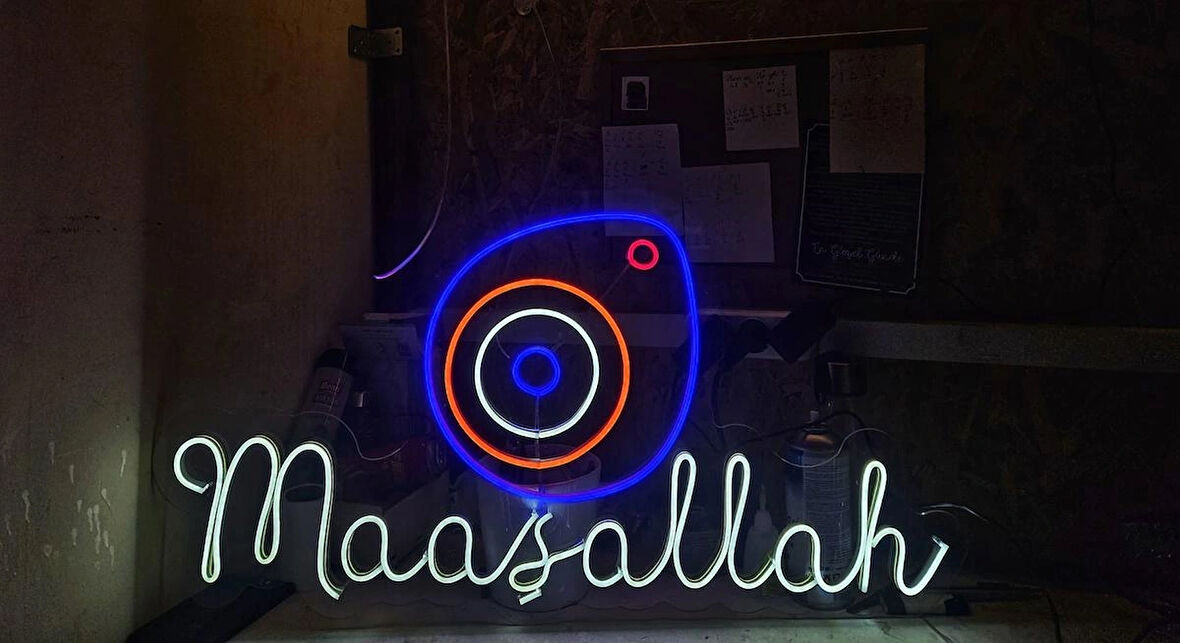 En Güzel Günde Maşallah Nazar Işıklı Neon Led Duvar Dekarasyon 70*40 Cm