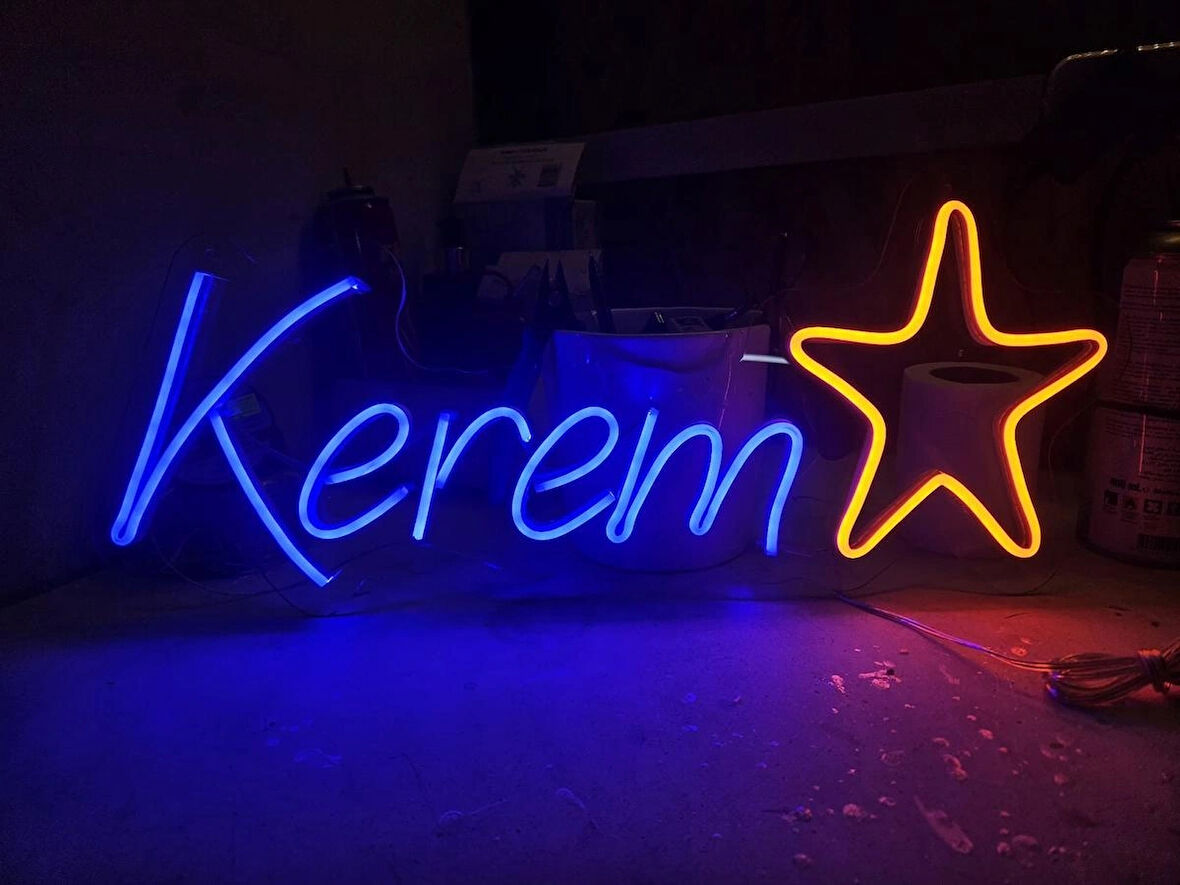 En Güzel Günde isim yıldız Işıklı Neon Led Duvar Dekarasyon 25*45 cm