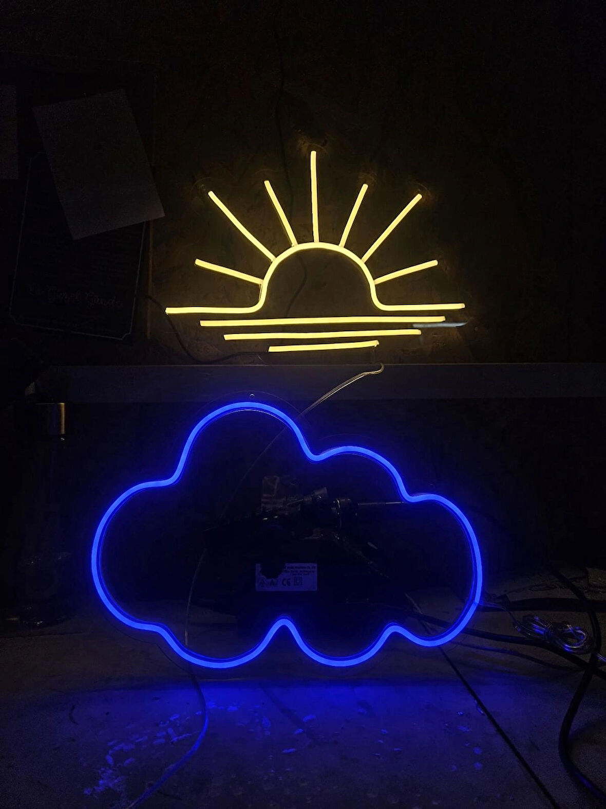 En Güzel Günde Güneş Ve Bulut Işıklı Neon Led Duvar Dekarasyon 35*28 cm