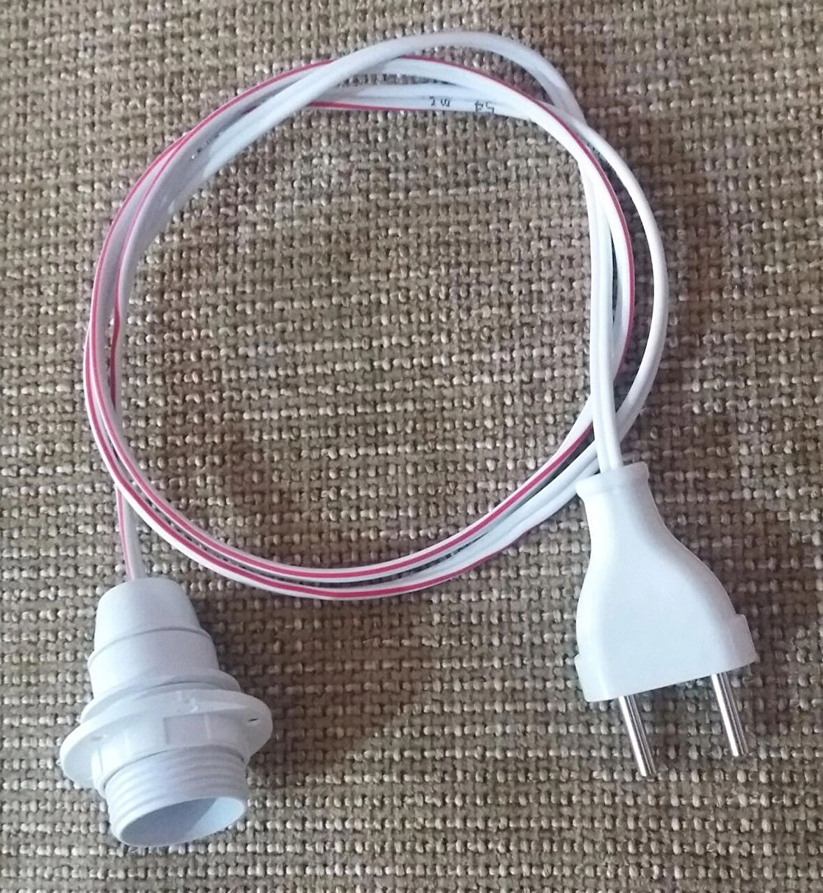 Beyaz, 2 metre kablolu E14 duy