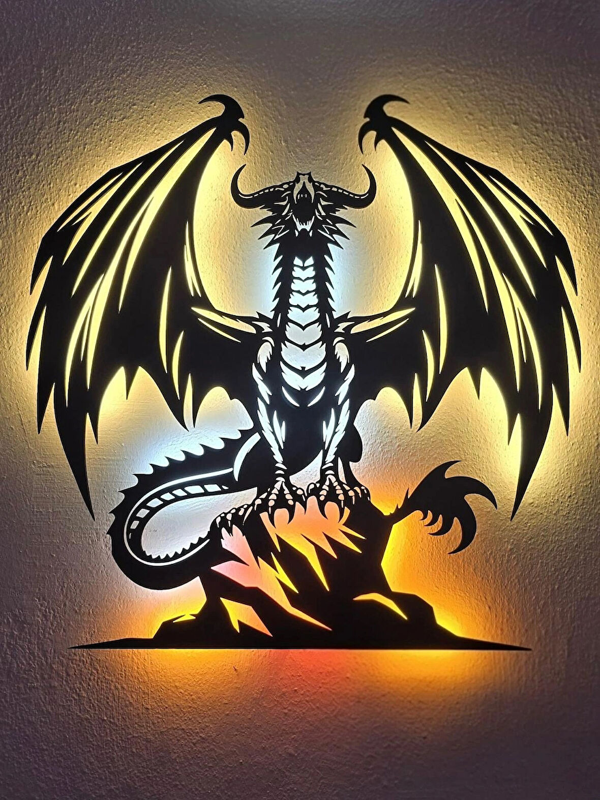 Ejderha Figürlü Ahşap LED Işıklı Tablo – El Yapımı Lazer Kesim Dekoratif Hediye Lamba