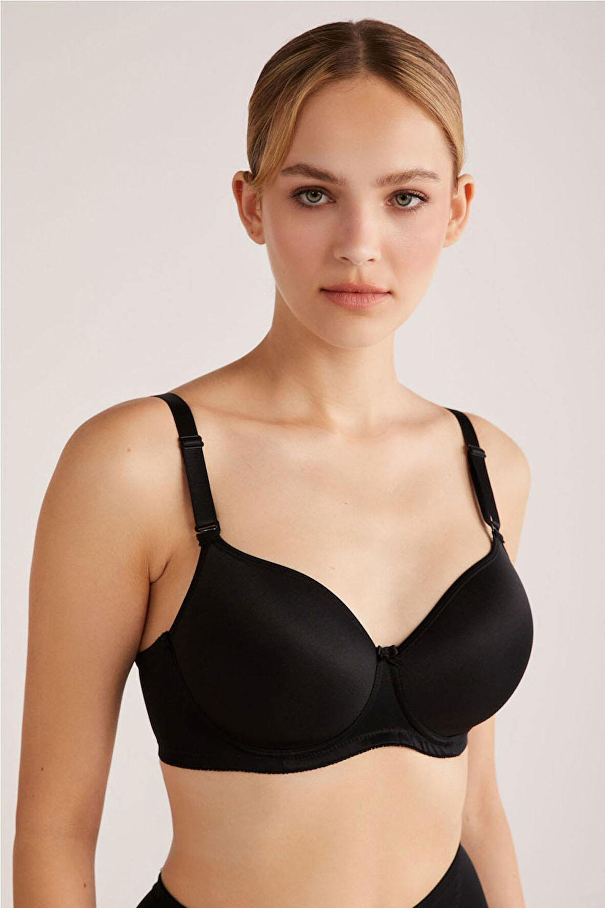 Kom Lidya Telli Yumuşak Kaplı Desteksiz Sütyen