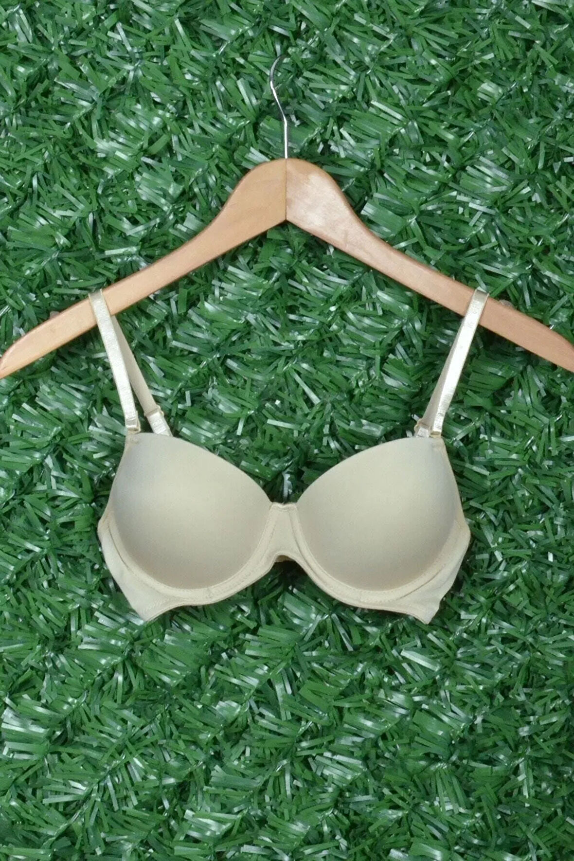 Kadın Beyaz  Micro Kaplı Kulaksız Dolgulu Destekli Sütyen 7050