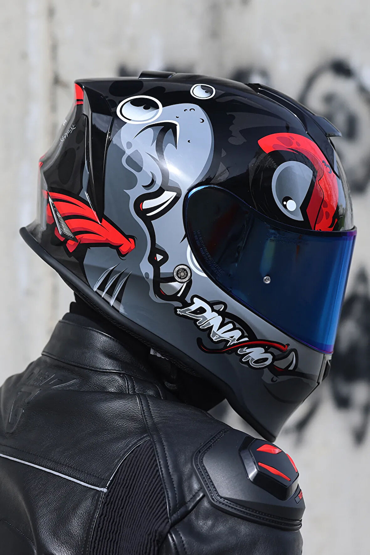 Dinamo Fishuga Siyah-Kırmızı-Gri Kask