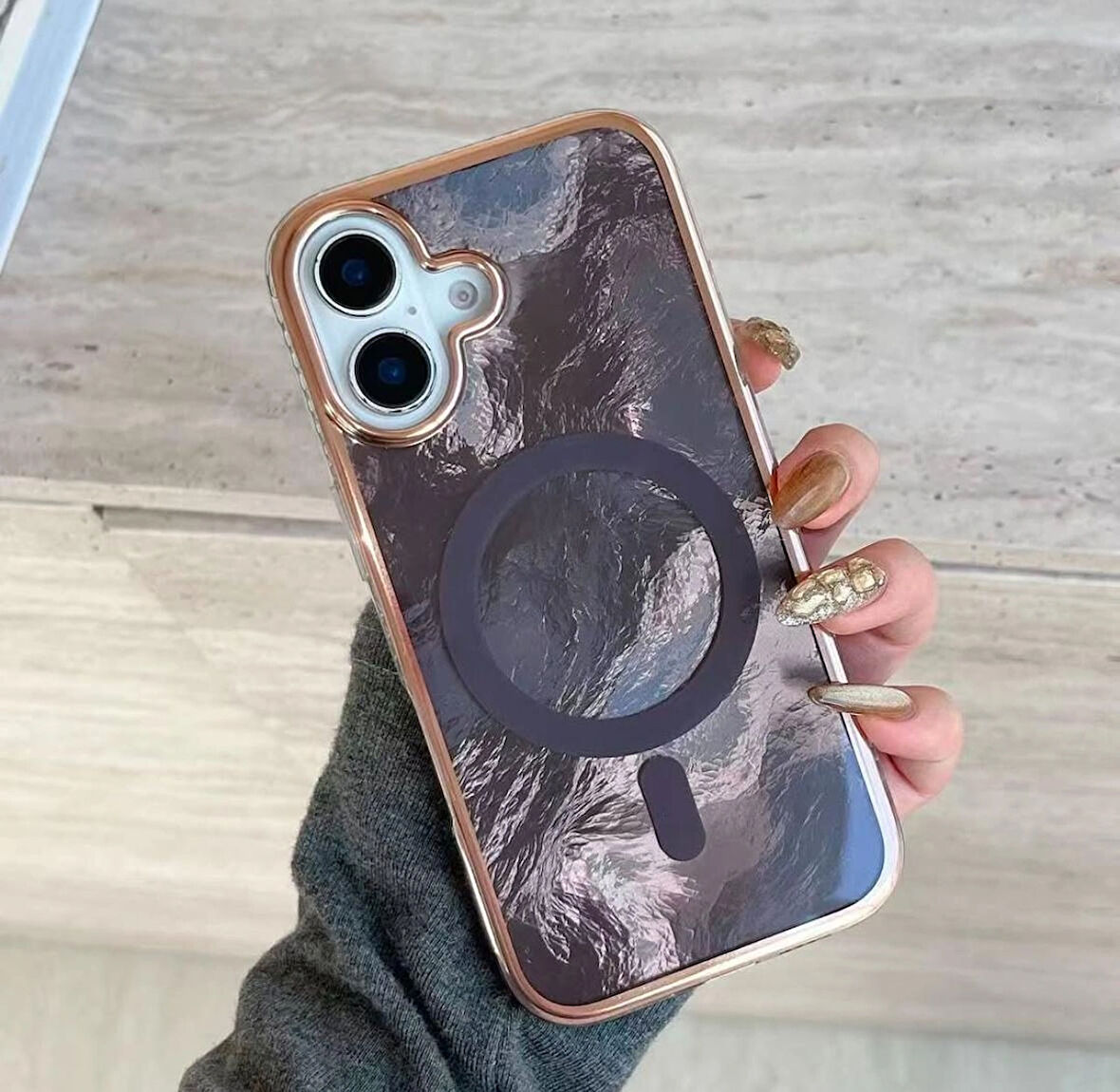 ELMALI STORE iPhone 15 Pro Kılıf Magsafe Buzul Hologram Tam Koruma Case