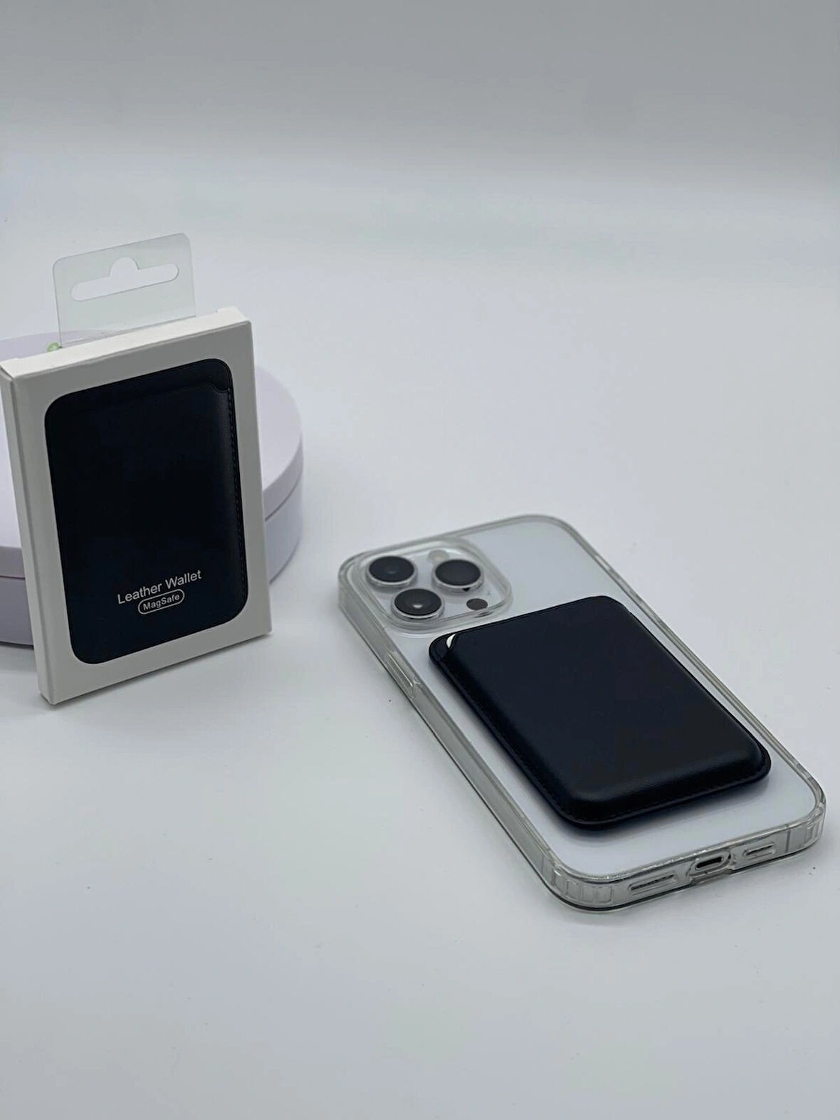 MagSafe Uyumlu Animasyonlu Premium Deri Kartlık – iPhone için Manyetik Cüzdan