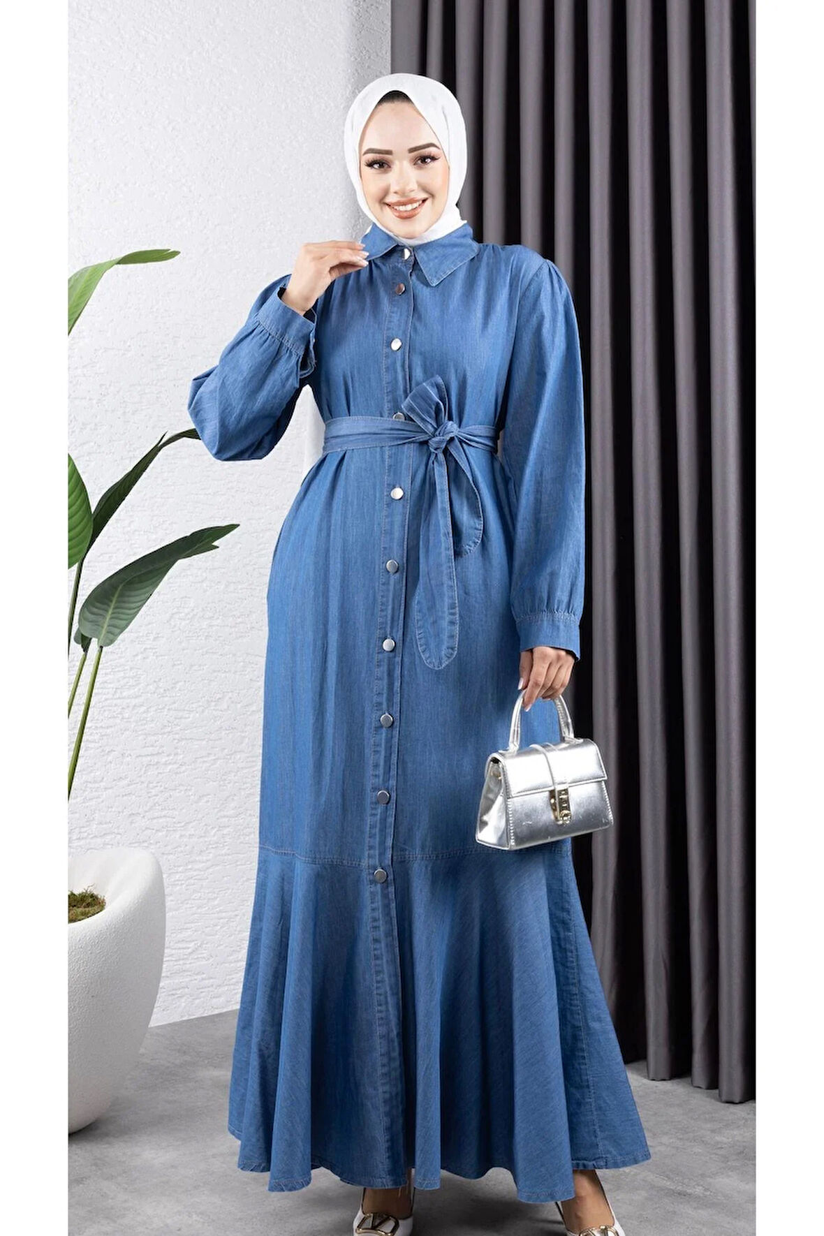 Kadın Düğmeli Kuşaklı Kot Elbise