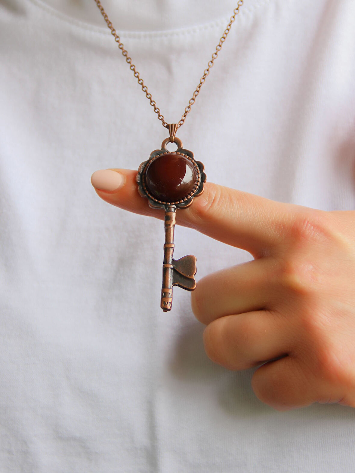 Doğal Taş Akik Doğal Taşlı Anahtar Model Kadın Antik Kolye euk35a